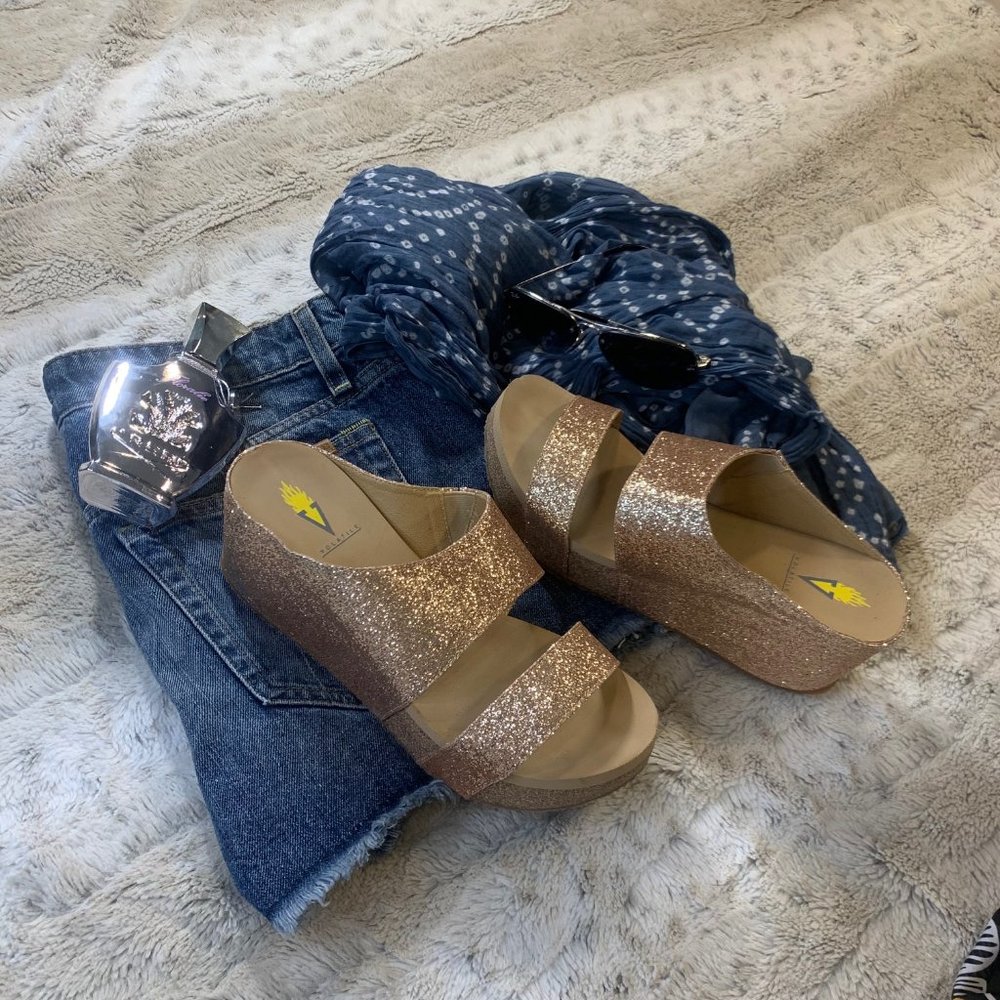 Volatile brand , gold glitter/cork platform slide